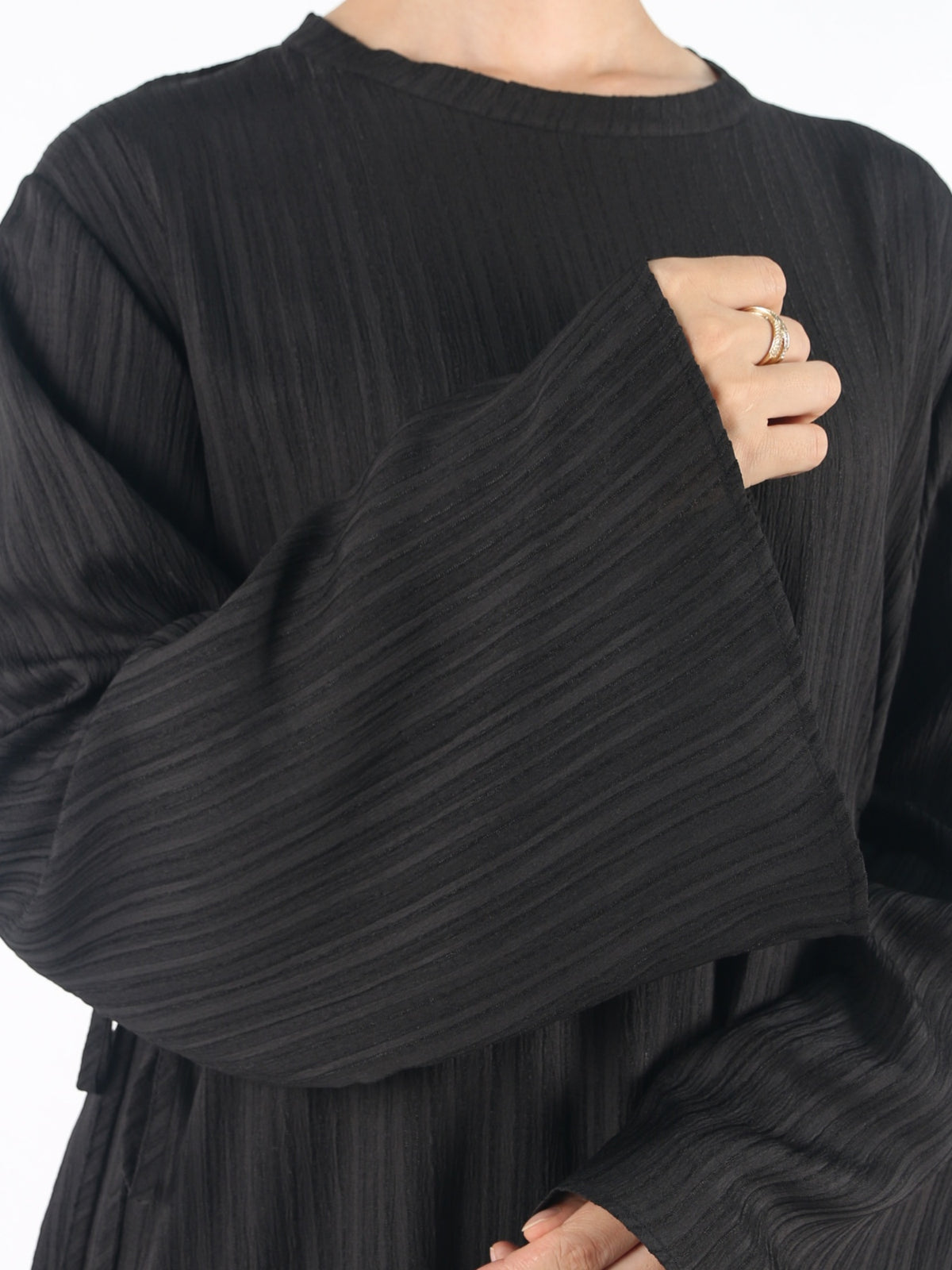 FUMIDAR Yasmin Side-Tie Abaya in Black — view 5