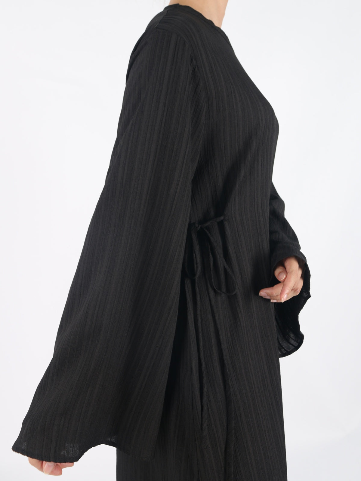 FUMIDAR Yasmin Side-Tie Abaya in Black — view 6
