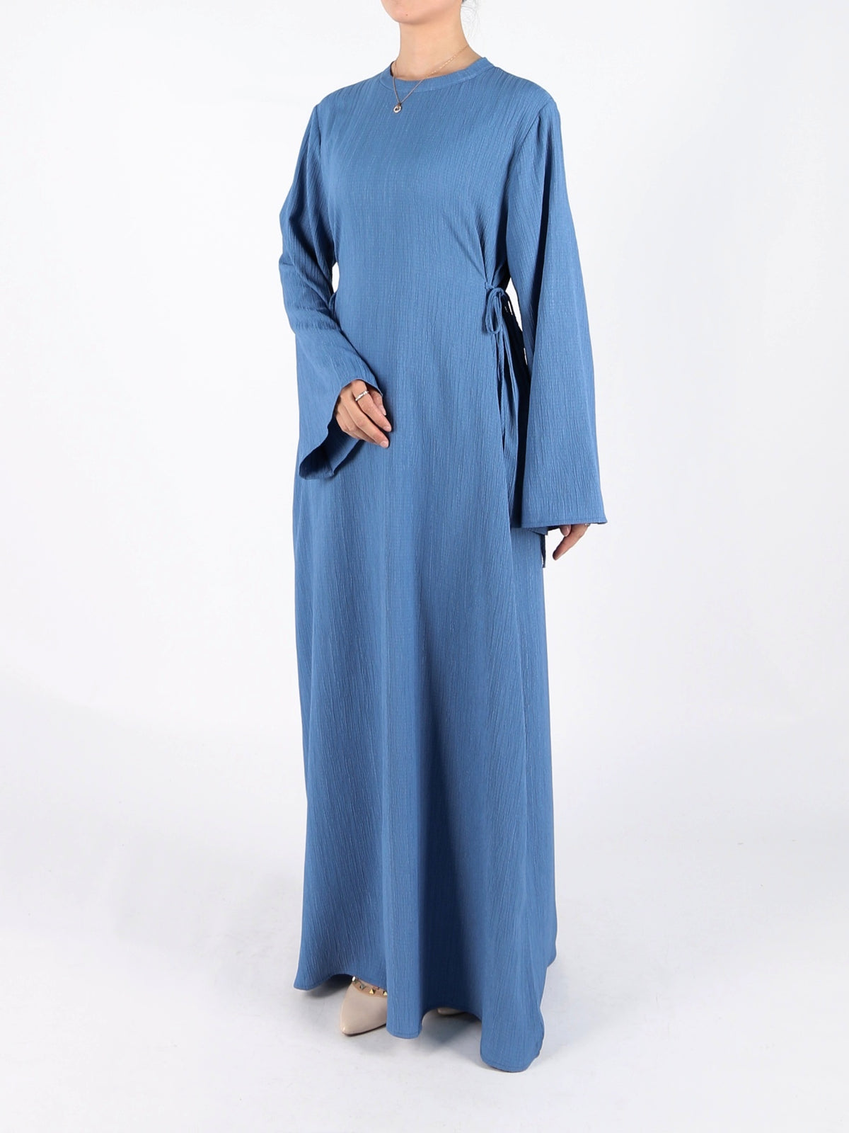 FUMIDAR Yasmin Side-Tie Abaya in Blue — view 2