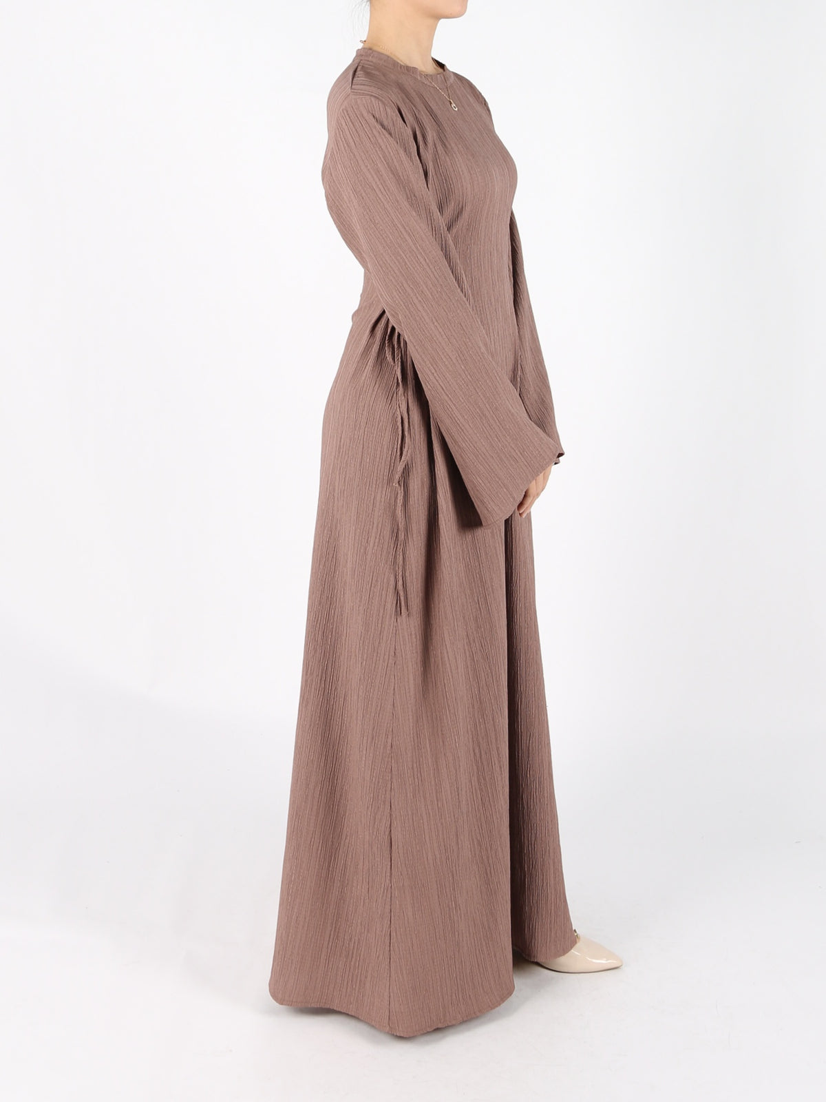 FUMIDAR Yasmin Side-Tie Abaya in Dusty Pink — view 3