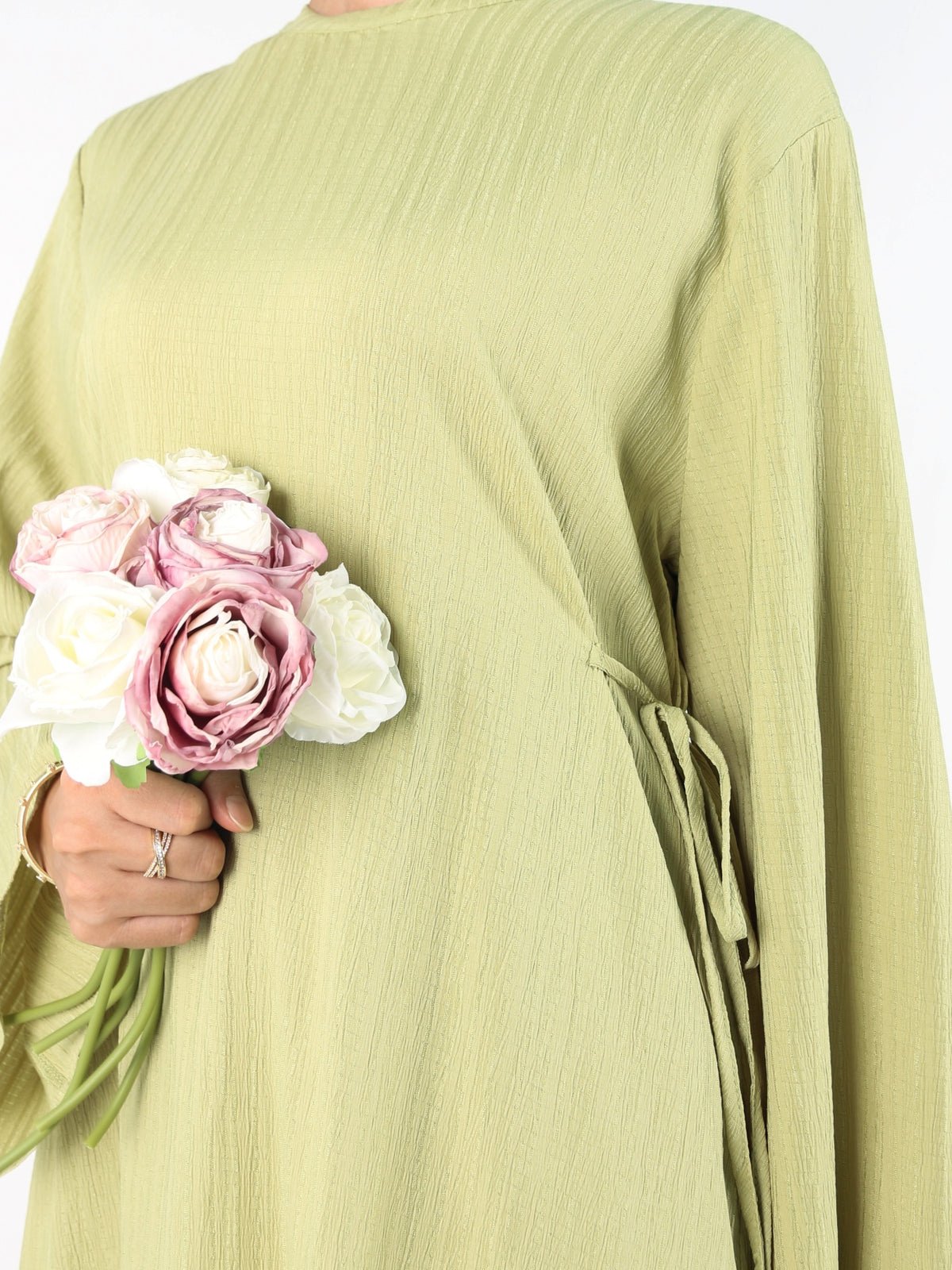 FUMIDAR Yasmin Side-Tie Abaya in Light Green — view 6