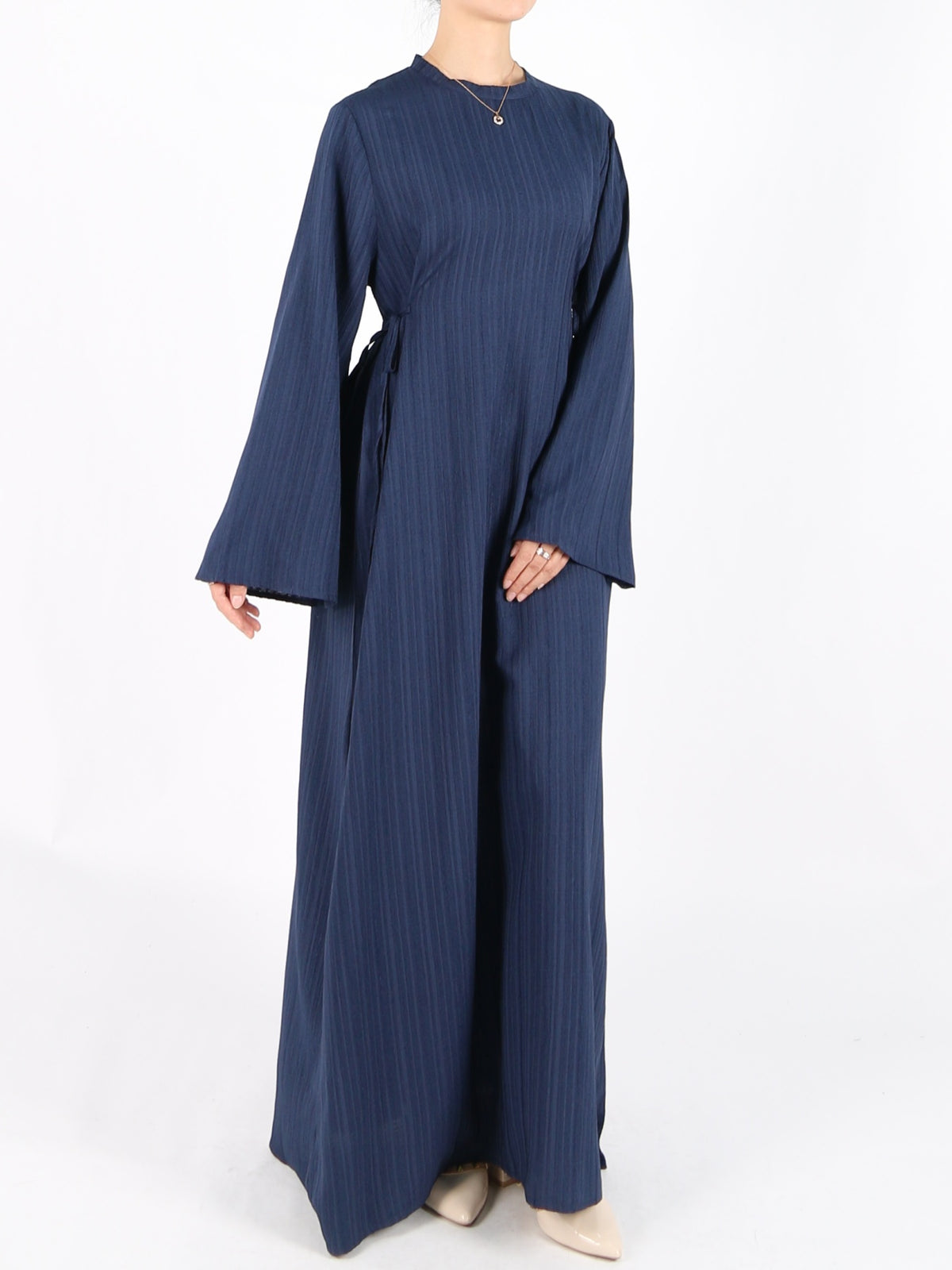 FUMIDAR Yasmin Side-Tie Abaya in Navy — view 3