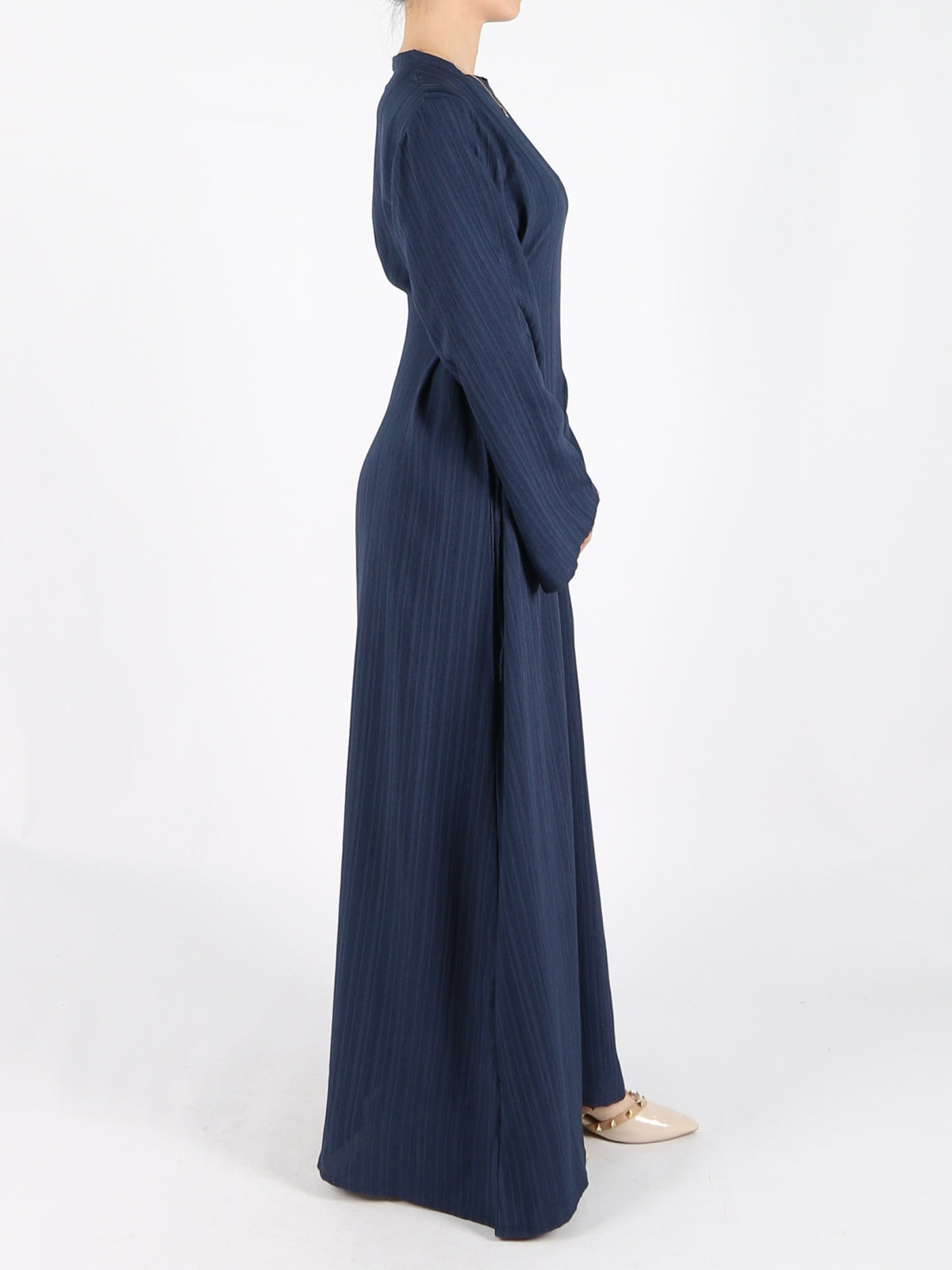 FUMIDAR Yasmin Side-Tie Abaya in Navy — view 7