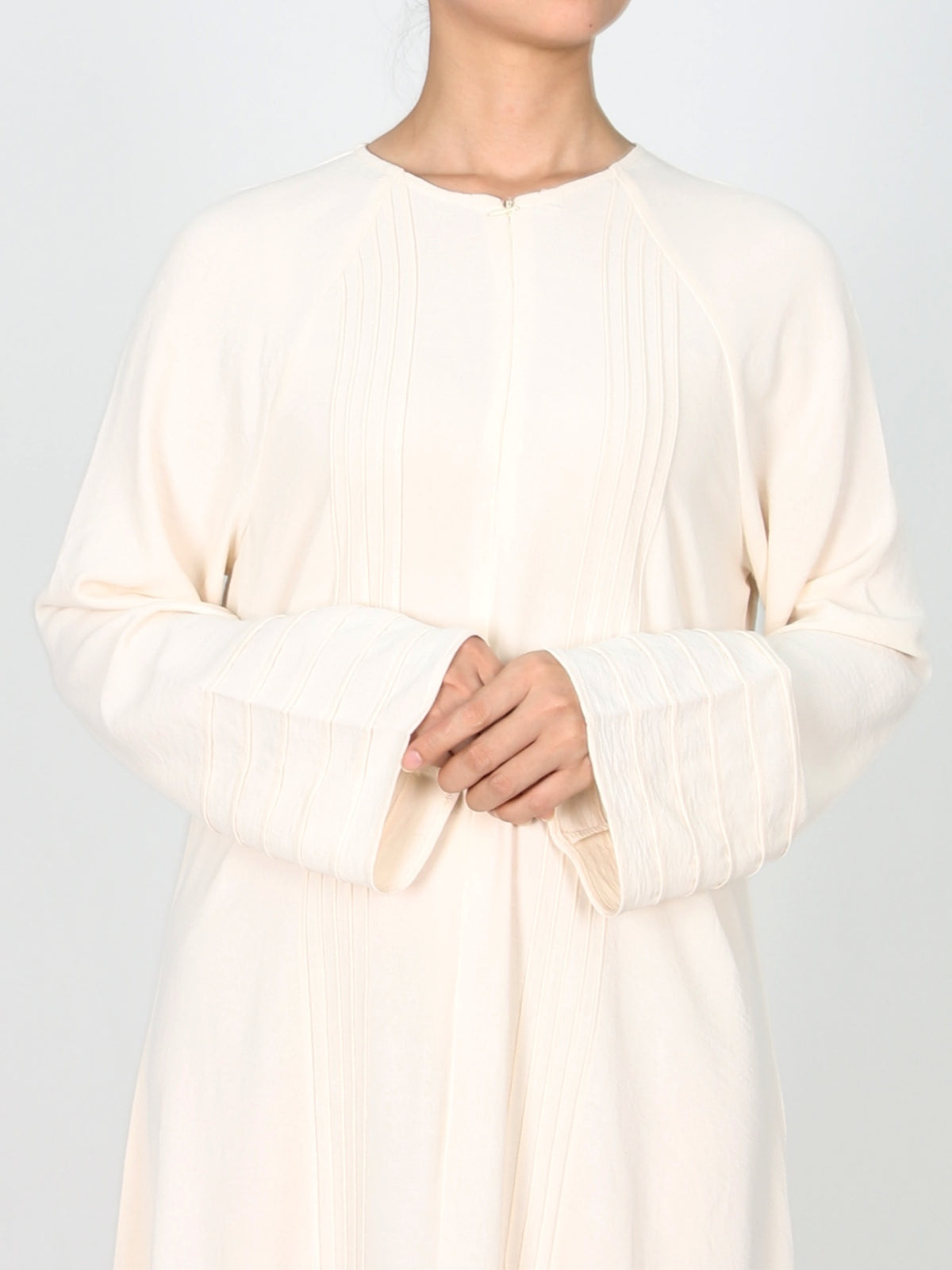 FUMIDAR Salma Pleated-Cuff Abaya in Ivory — view 6