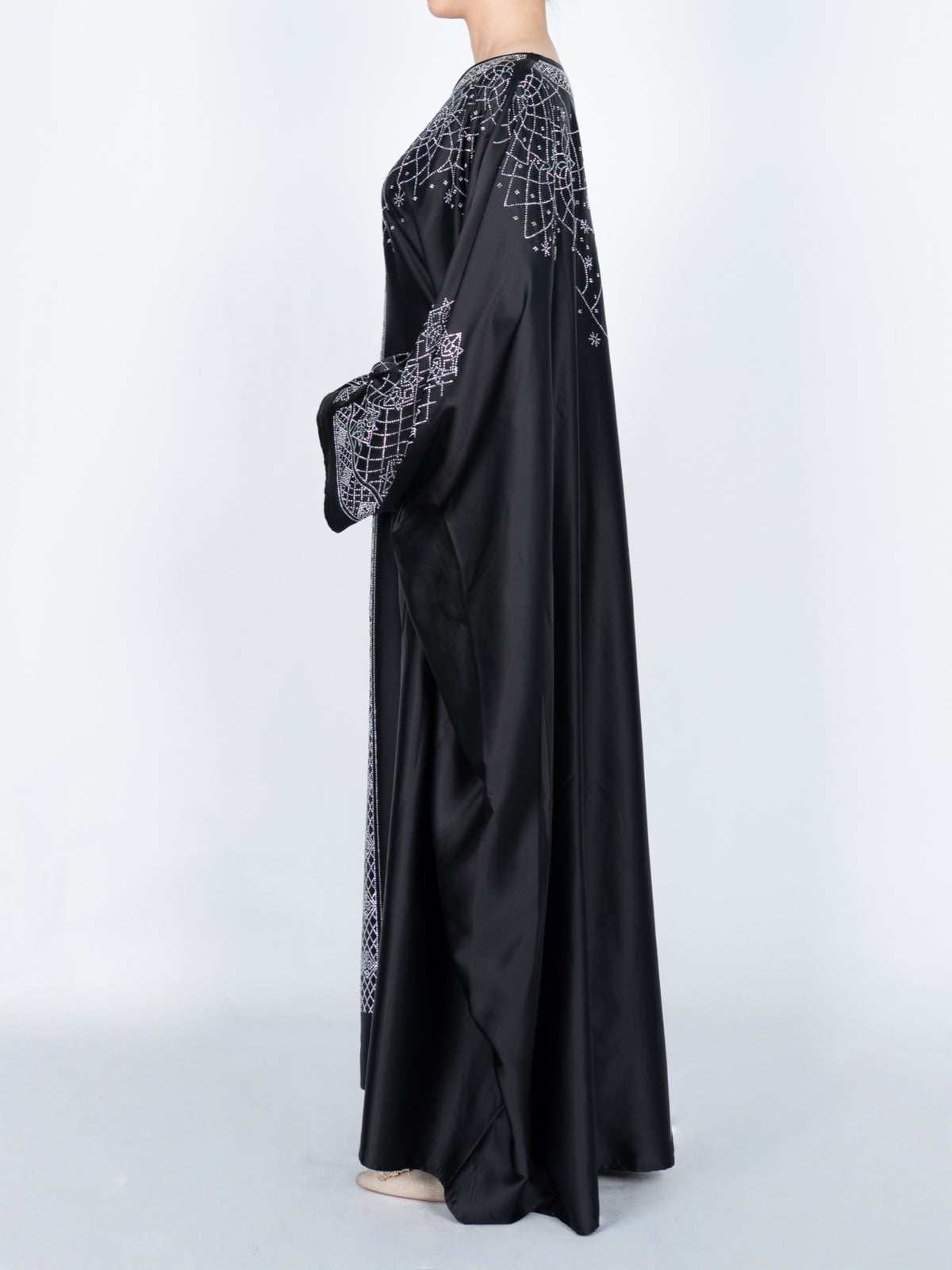 FUMIDAR Amal Geometric-Detail Kaftan in Black — view 2