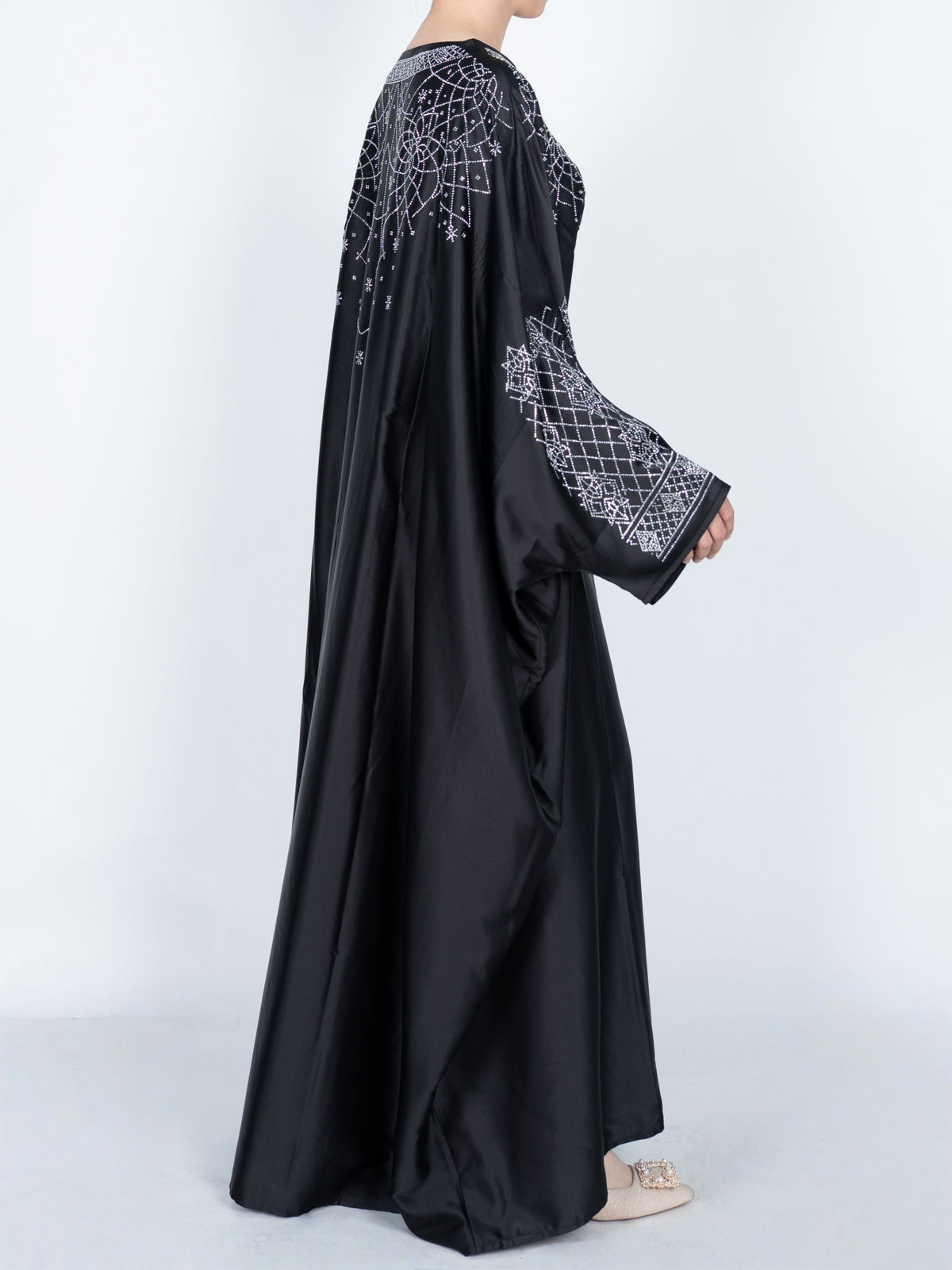 FUMIDAR Amal Geometric-Detail Kaftan in Black — view 5