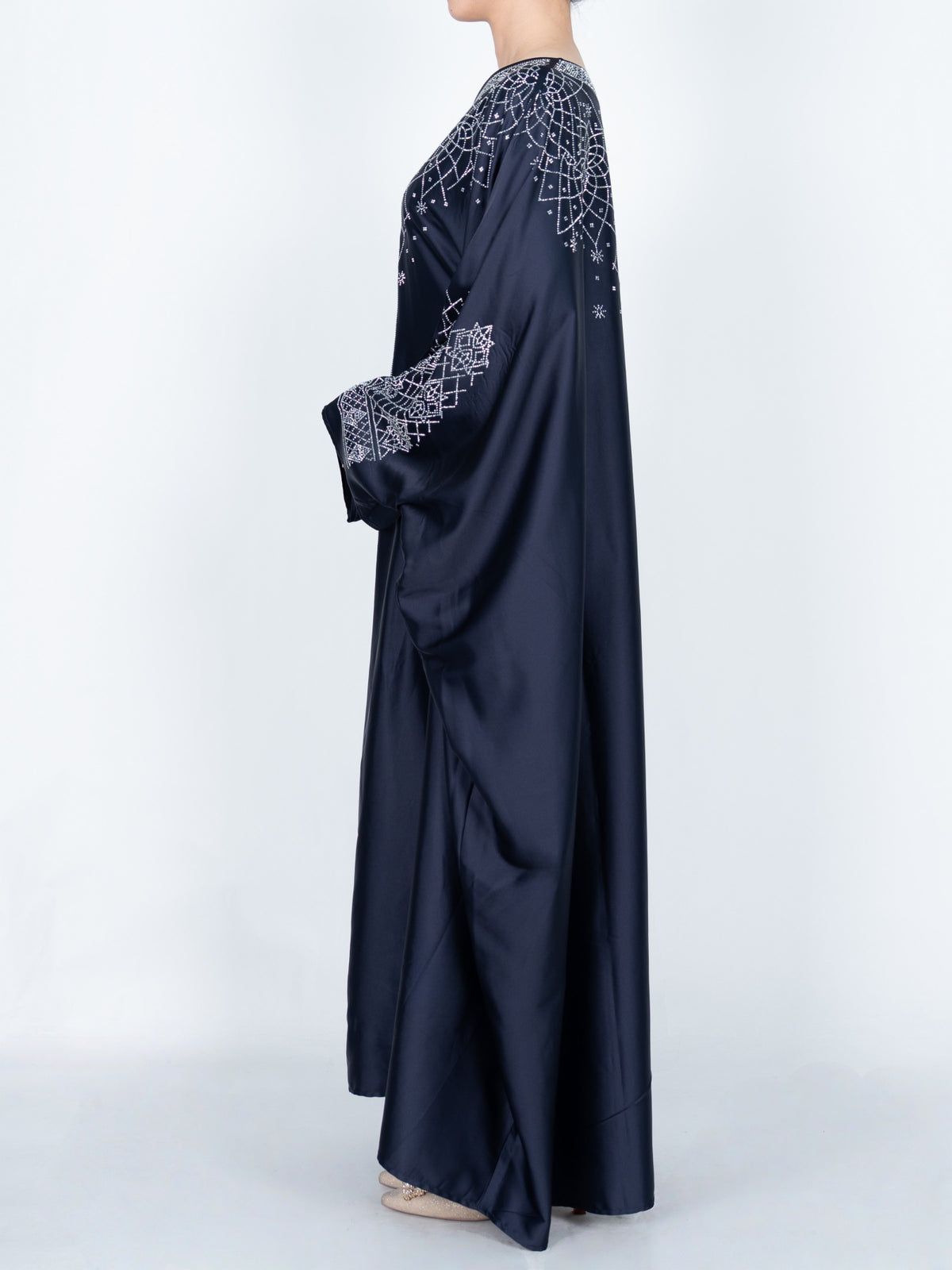 FUMIDAR Amal Geometric-Detail Kaftan in Navy — view 2