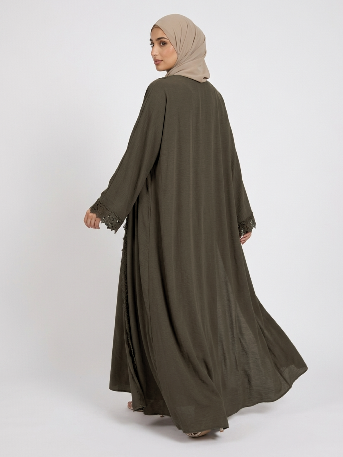 FUMIDAR Safa Lace-Trim Open Abaya Set in Brown — view 10