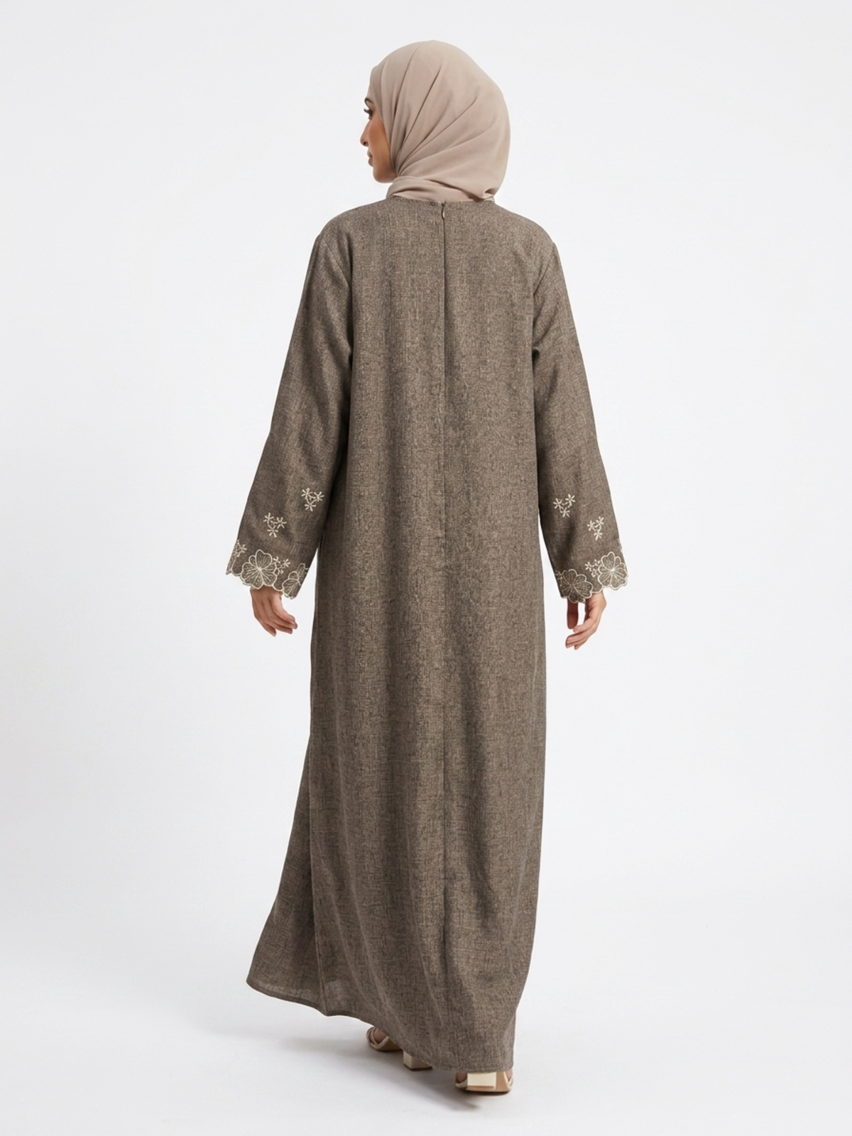 FUMIDAR Alya Embroidered-Cuff Abaya in Coffee Brown — view 3