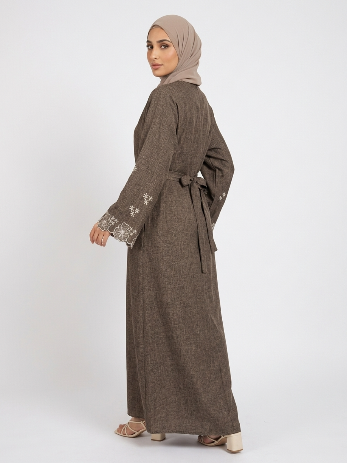 FUMIDAR Alya Embroidered-Cuff Abaya in Coffee Brown — view 6