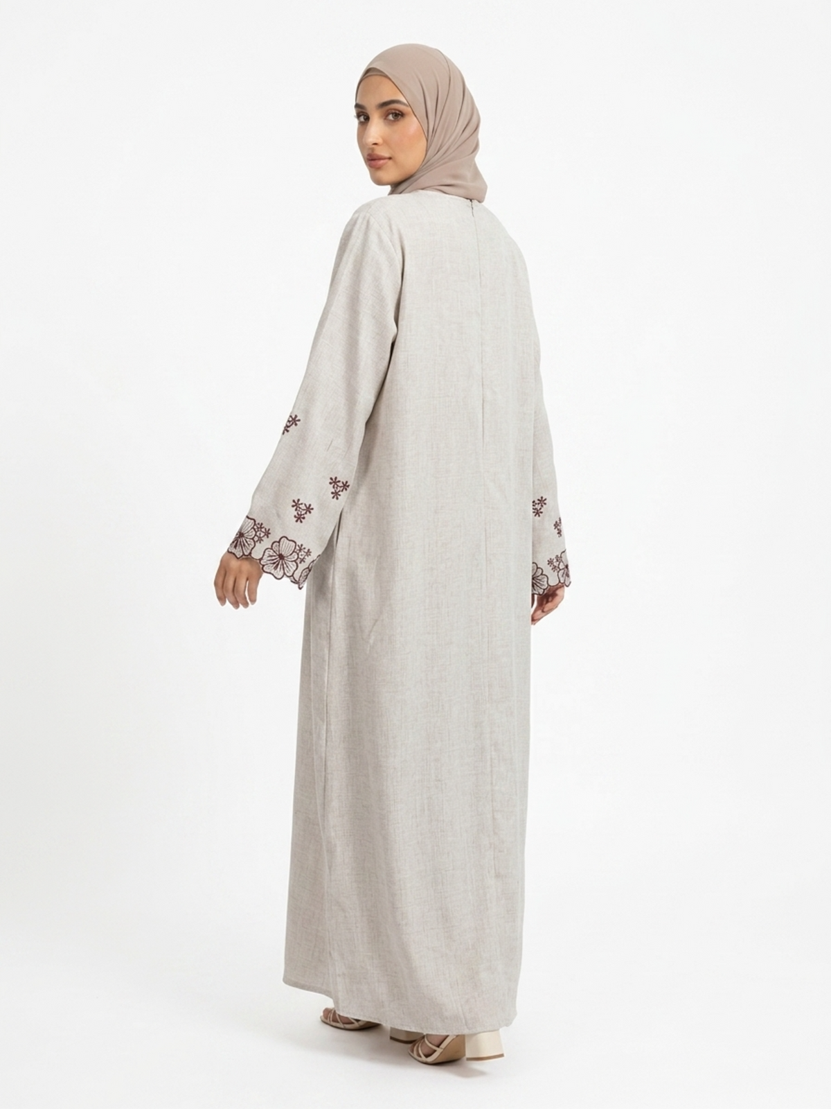 FUMIDAR Alya Embroidered-Cuff Abaya in Ivory — view 12