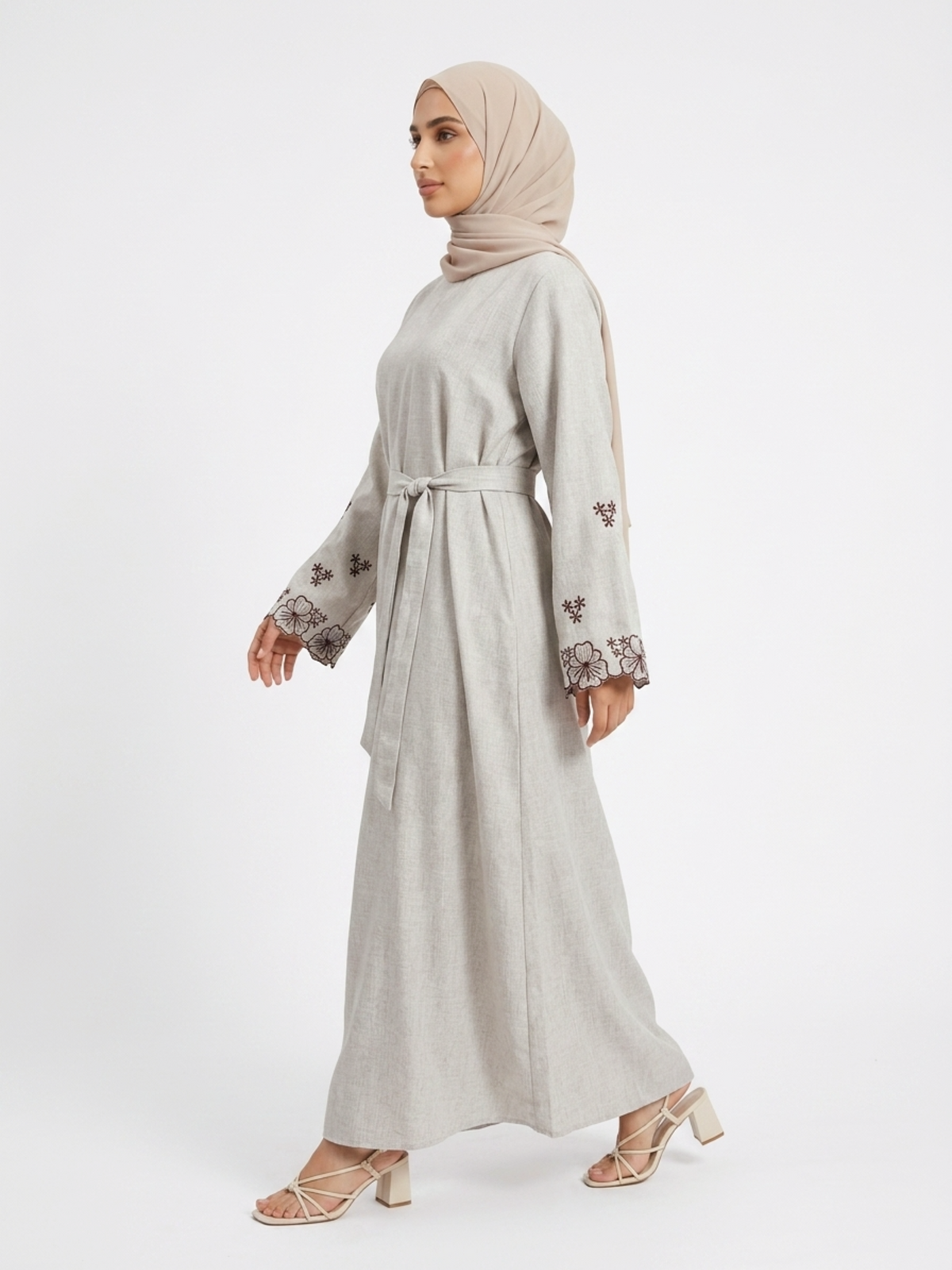 FUMIDAR Alya Embroidered-Cuff Abaya in Ivory — view 17