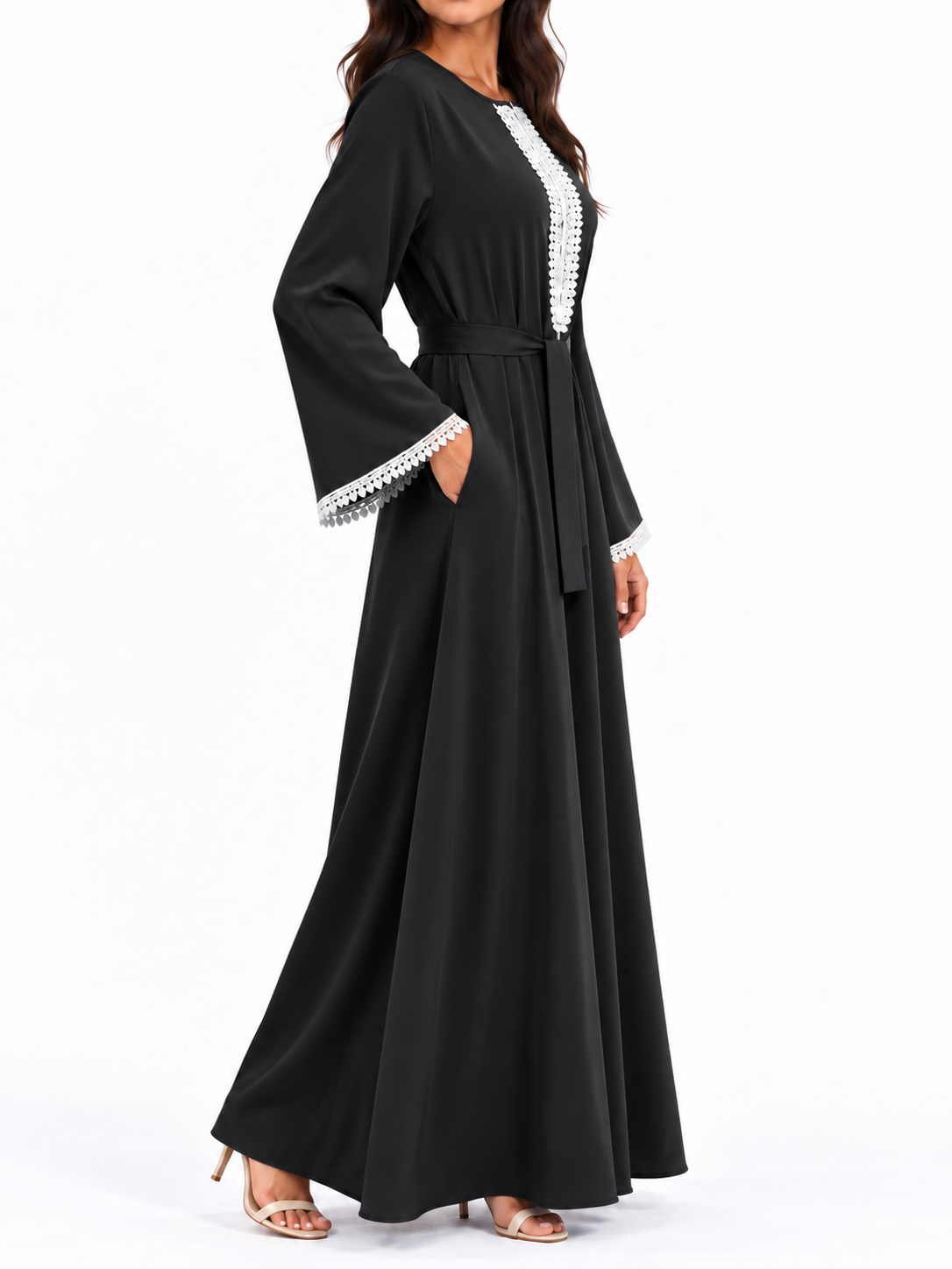 FUMIDAR Amira Contrast-Trim Abaya in Black — view 4