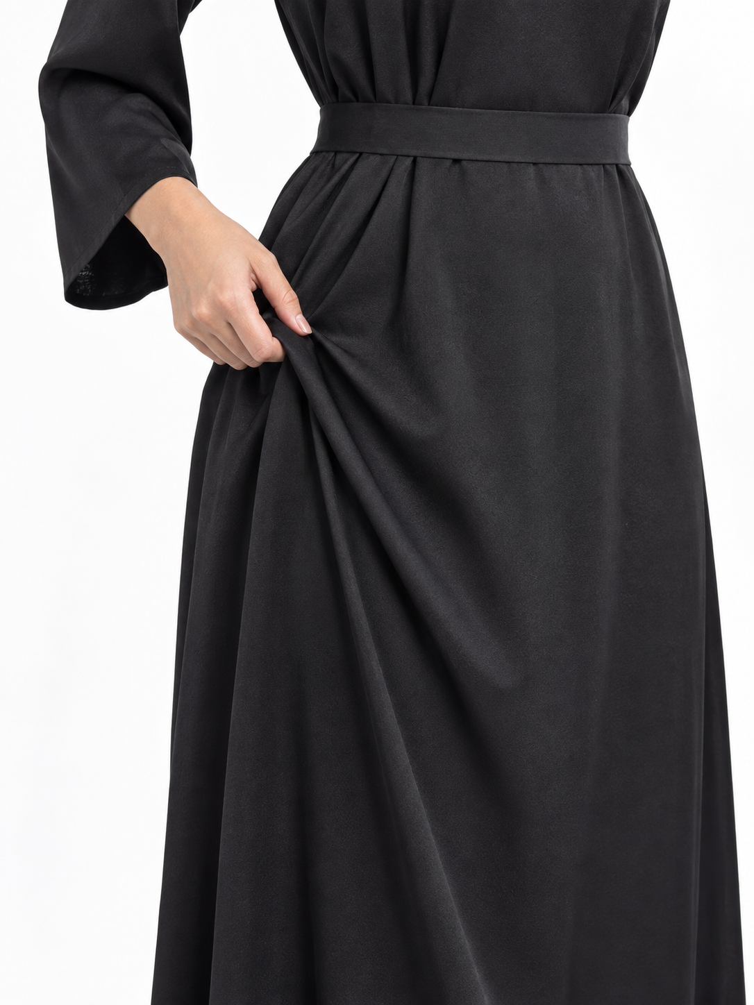 FUMIDAR Hana Lace-Cuff Abaya in Black — view 7
