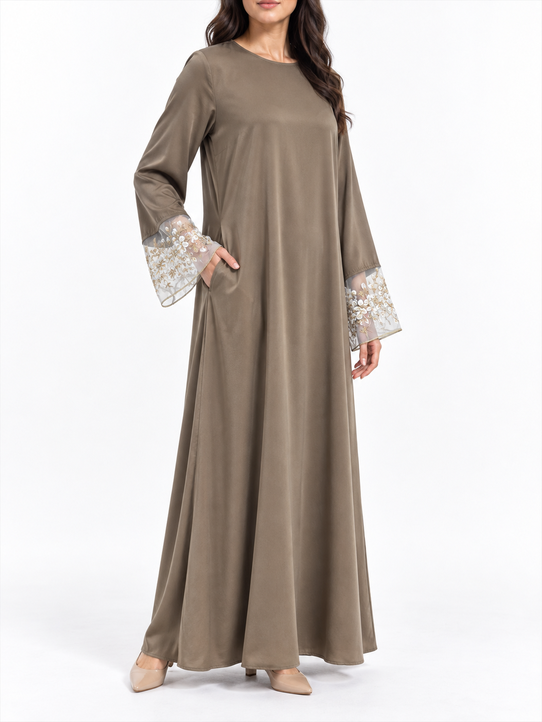 FUMIDAR Hana Lace-Cuff Abaya in Brown — view 5